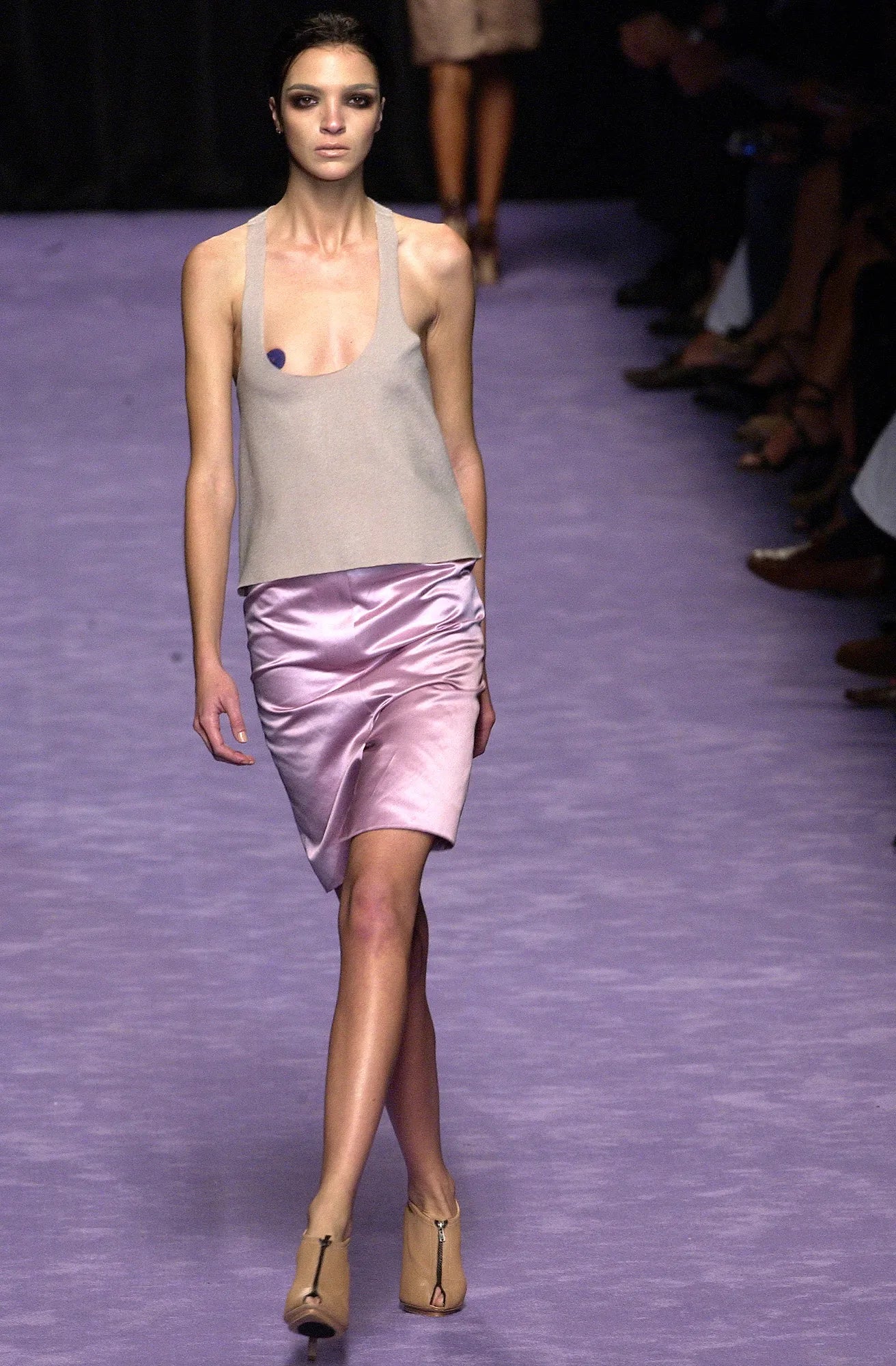 Yves Saint Laurent Ready-to-Wear (SS 2003)